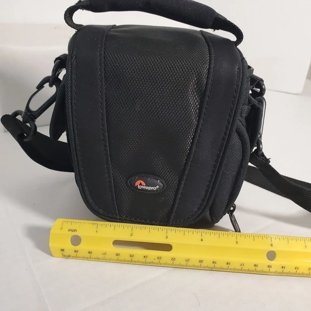 HEAVY DUTY PADDED LOWEPRO EDIT-100 CAMERA‎ BAG - BLACK - With Shoulder Strap LN